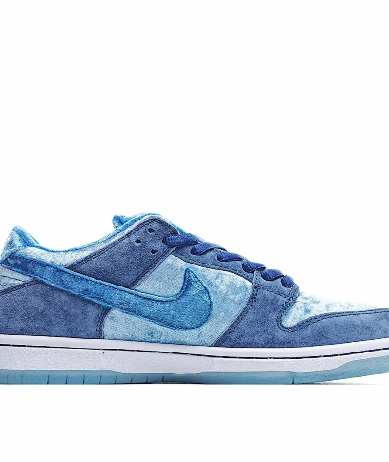 StrangeLove x Nike SB Dunk Low Plain Blue