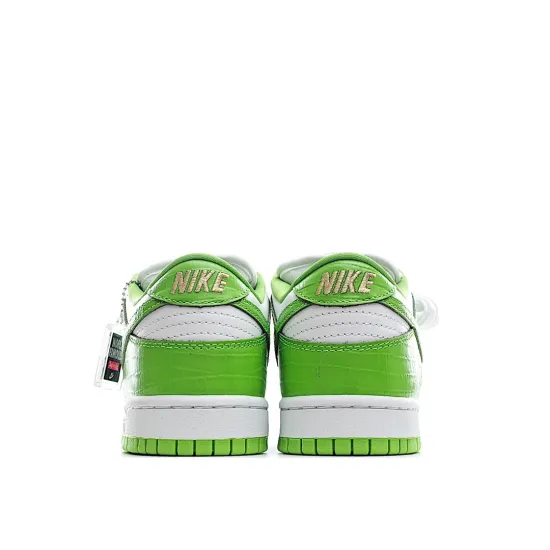 Supreme x Nike SB Dunk Low Sneakers