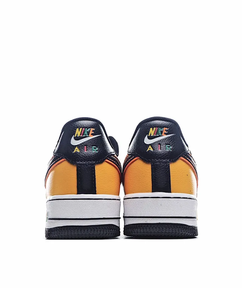 Nike Air Force 1 07 Lv8 Low Top Sneakers