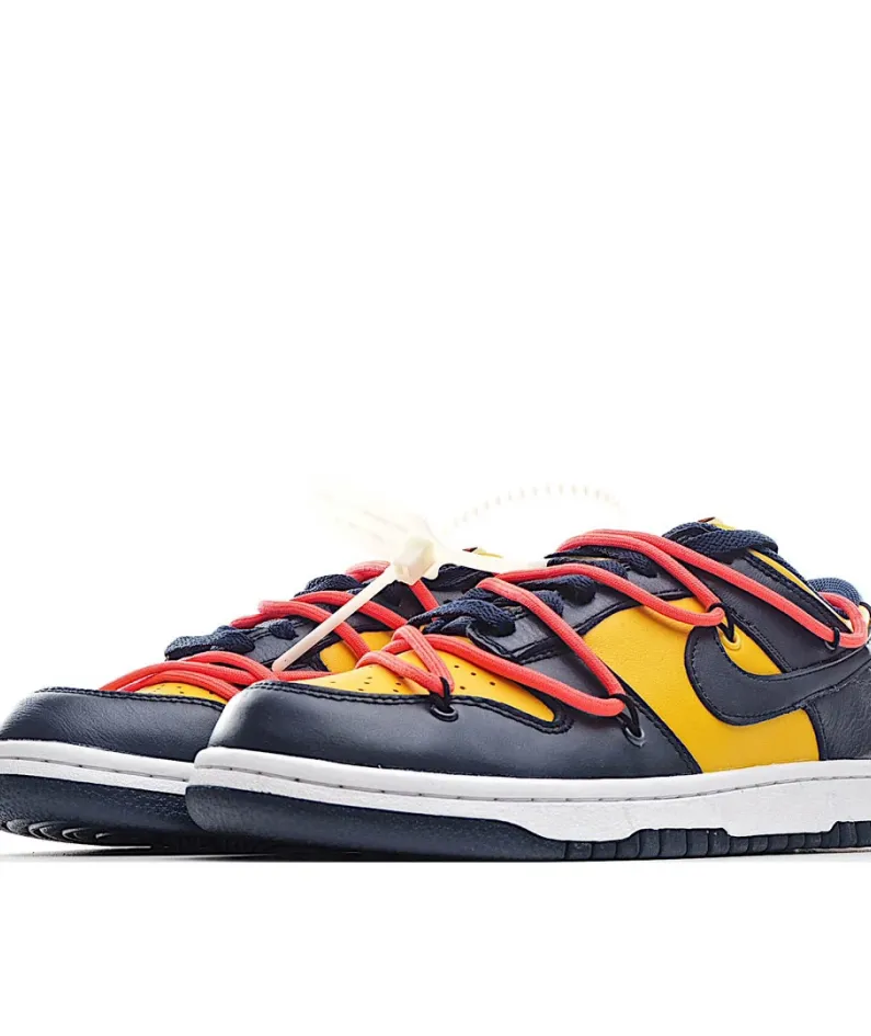 OFF-WHITE x Futura x Nike Dunk Low 板鞋  