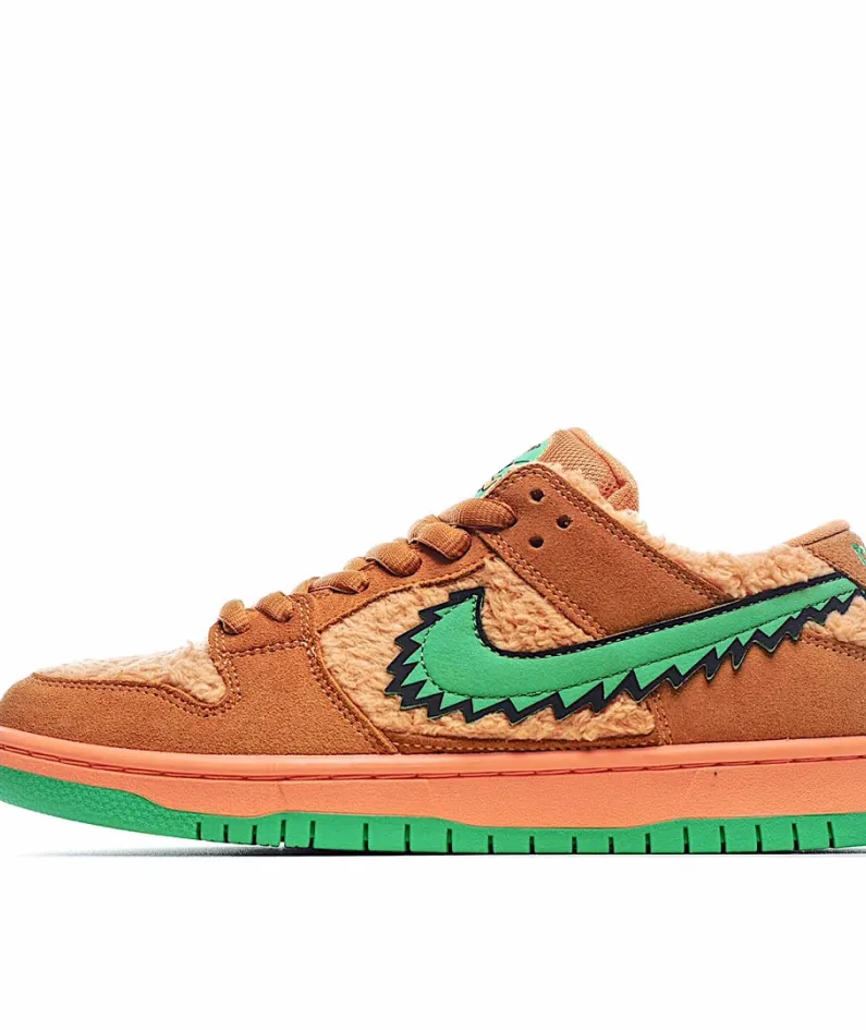 NIKE SB DUNK LOW PRO QS sneakers