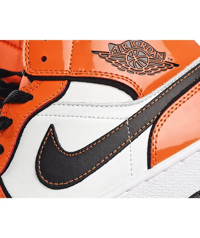Air Jordan 1 Mid SE 'Turf Orange'