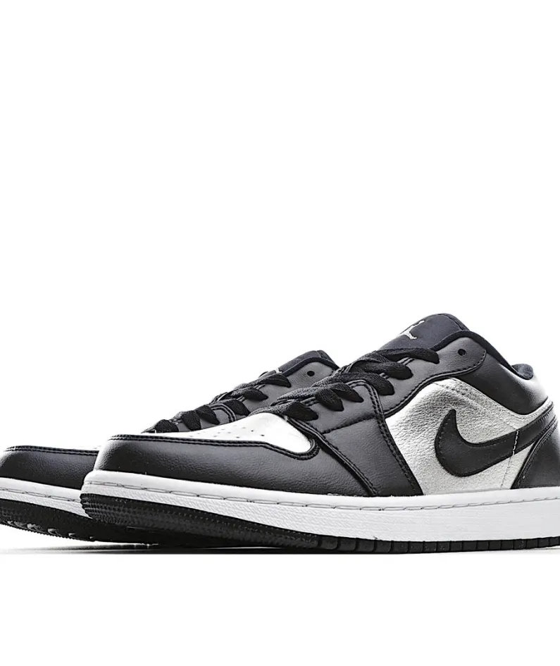Wmns Air Jordan 1 Low SE 'Silver Toe'
