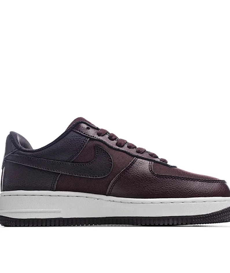 Nike Air Force 1 Low Low Top Sneakers