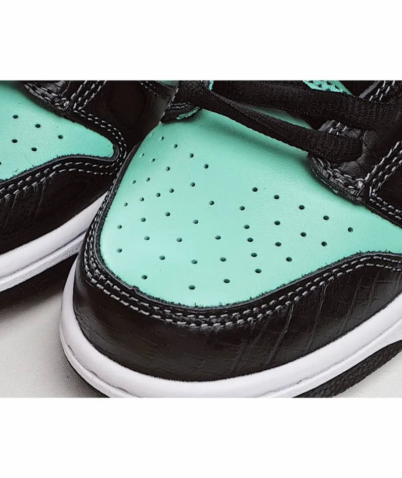 Diamond Supply Co. X Nike SB Dunk Low Pro  Tiffany   芙尼蓝 