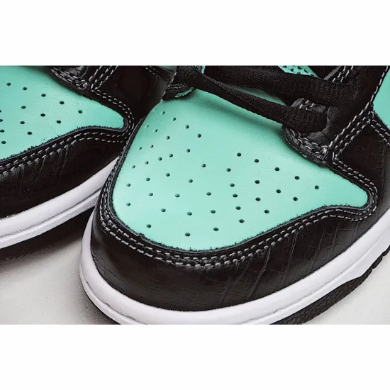 Diamond Supply Co. X Nike SB Dunk Low Pro  Tiffany   芙尼蓝 