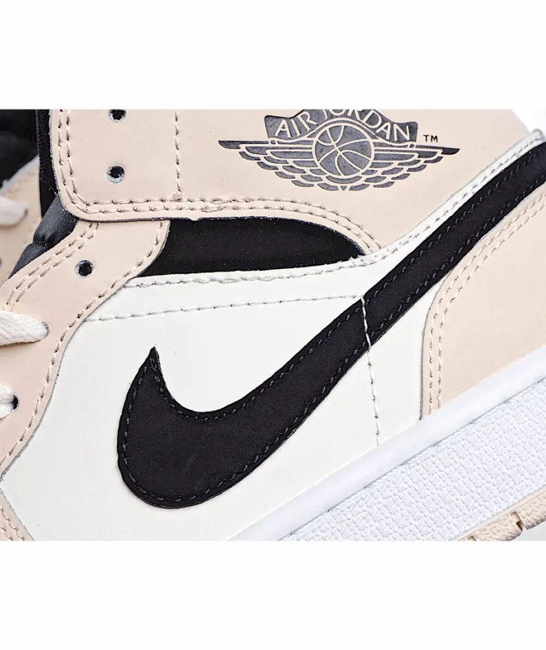  Wmns Air Jordan 1 Mid 'Barely Orange'