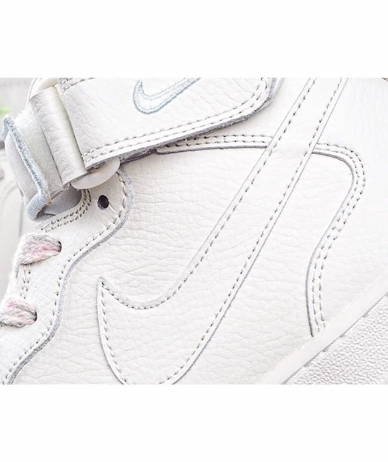 Nike Air Force 1 Mid  