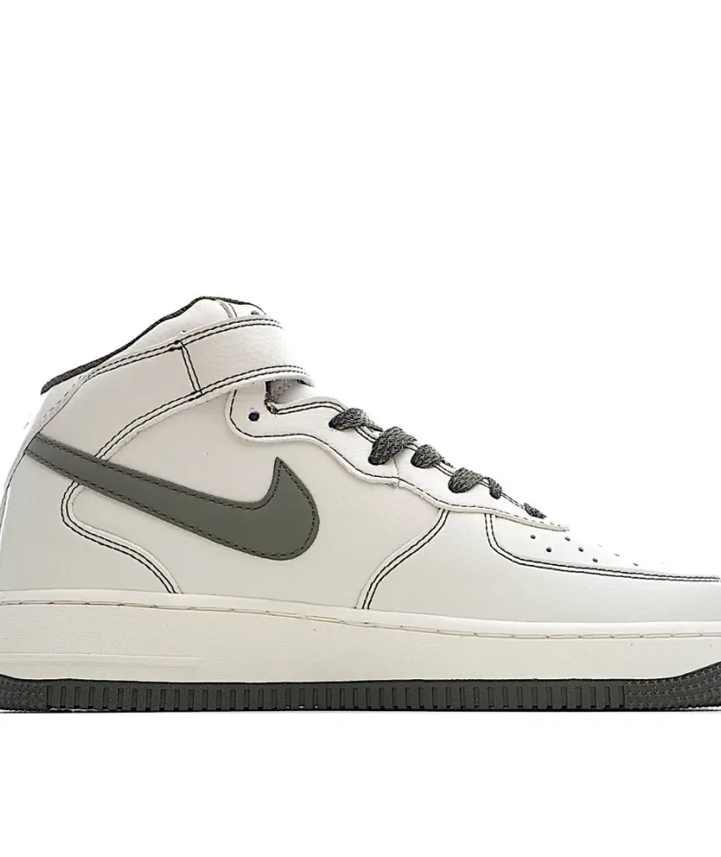 Nike Air Force 1 Mid