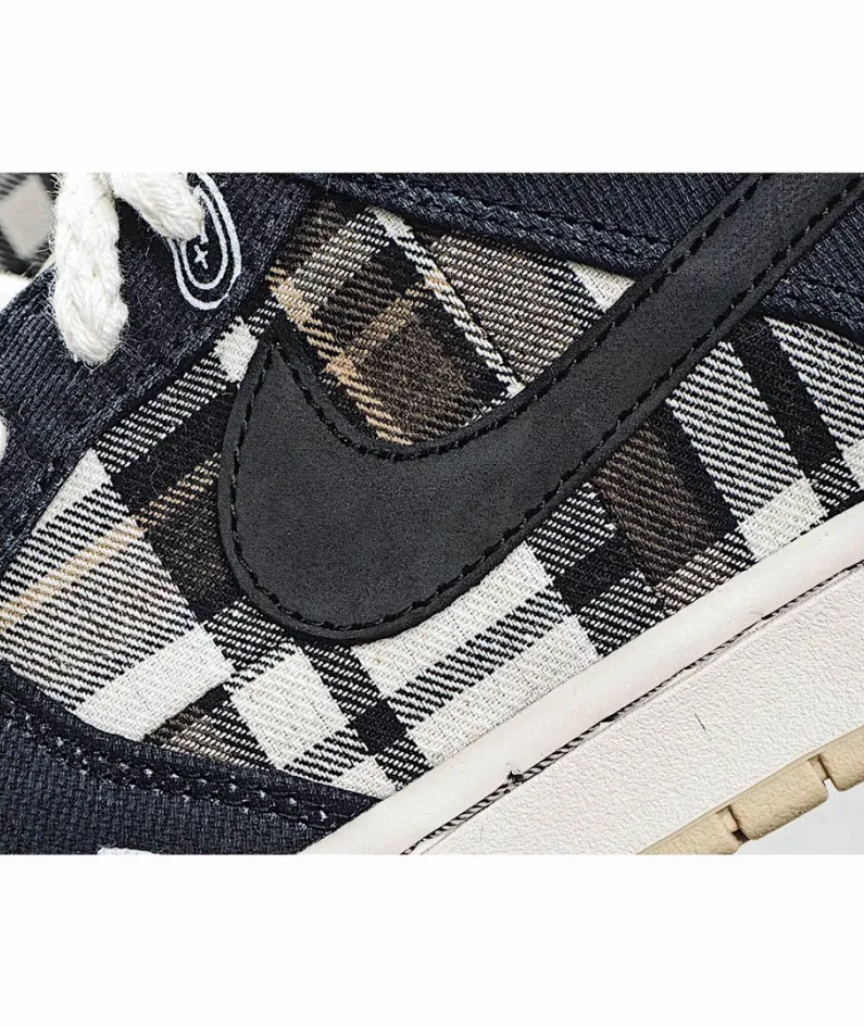 Nike Travis Scott  SB Dunk