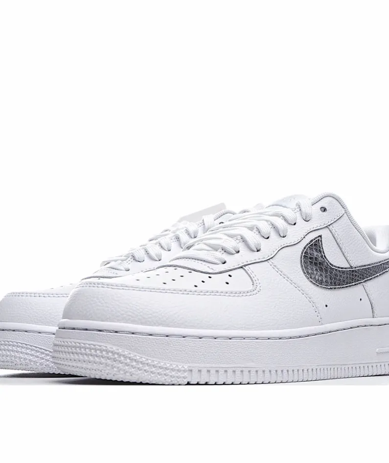 NIKE Air Force 1 Low sneakers
