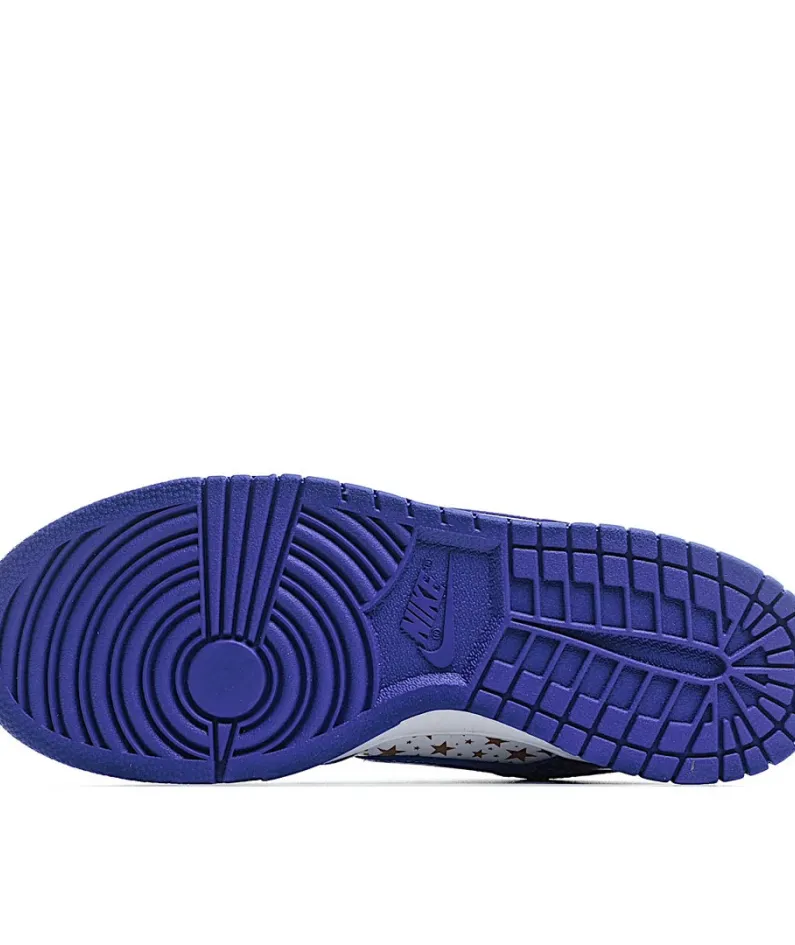 Nike Supreme x Nk SB Dunk Low Sneakers