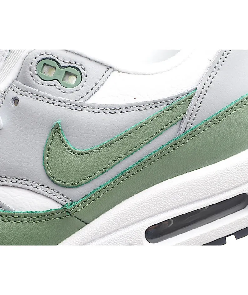 Nike Air Max 1 Mint Green Sneakers