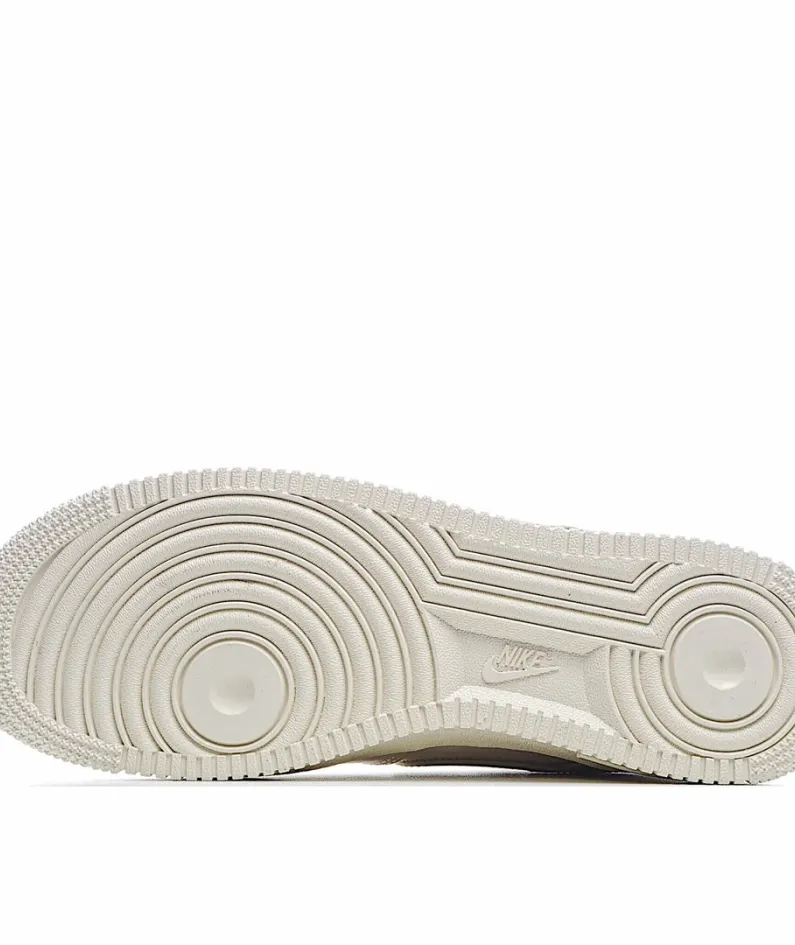 Nike Air Force 107 Prm 3 Low-Top Sneakers