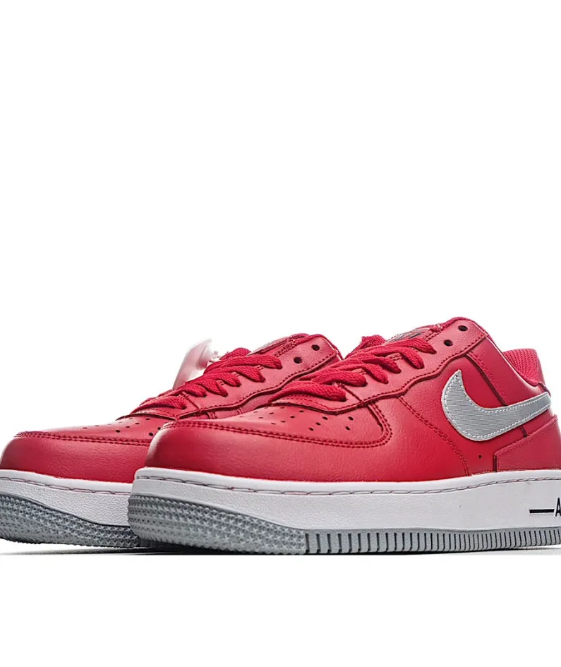 Nike Air Force 1 Low 07 Low Top Sneakers