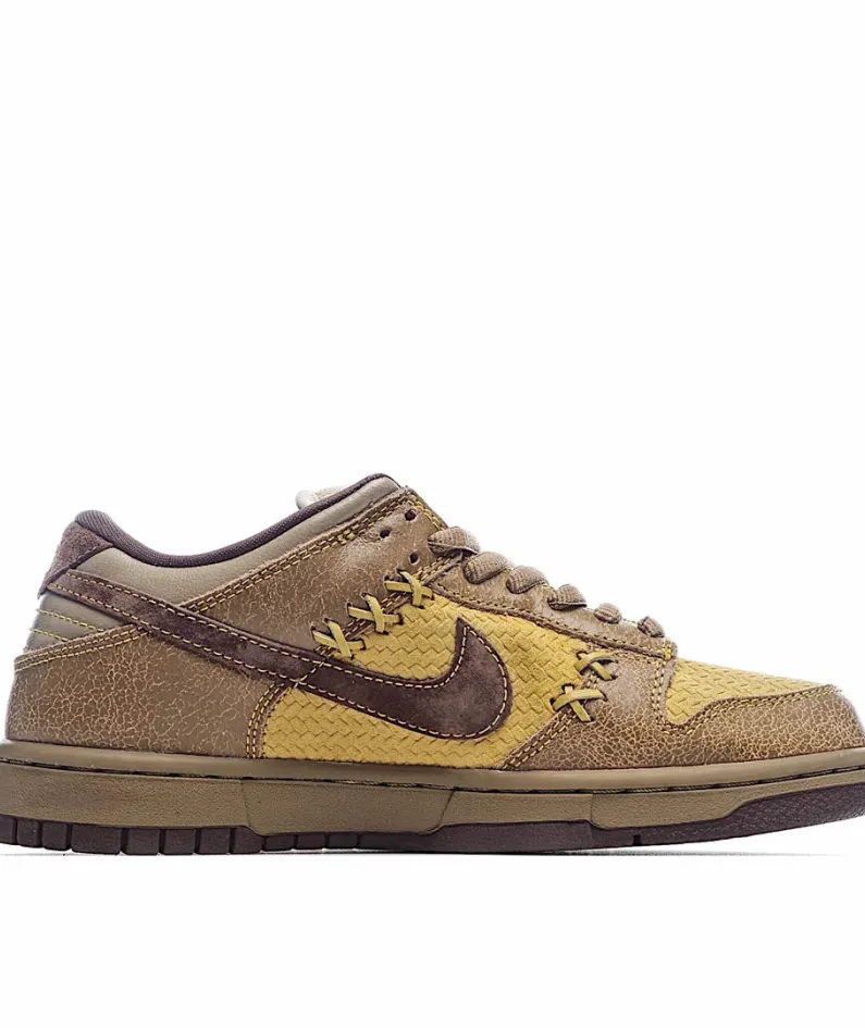 Nike SB Dunk Low  