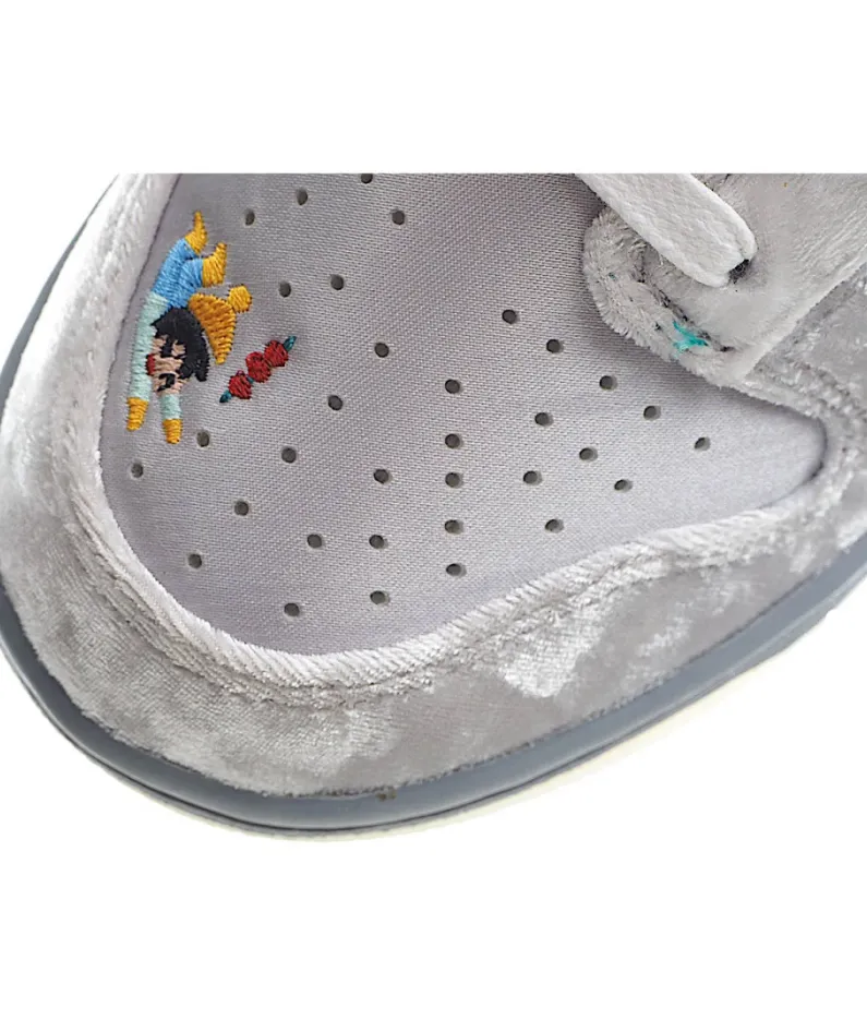 Nike Dunk Low ICE White and Grey Sneakers