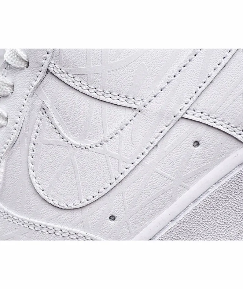 Nike Air Force 107 Low Top Sneakers