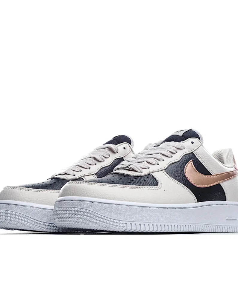 Nike Air Force 1 Low Low Top Sneakers