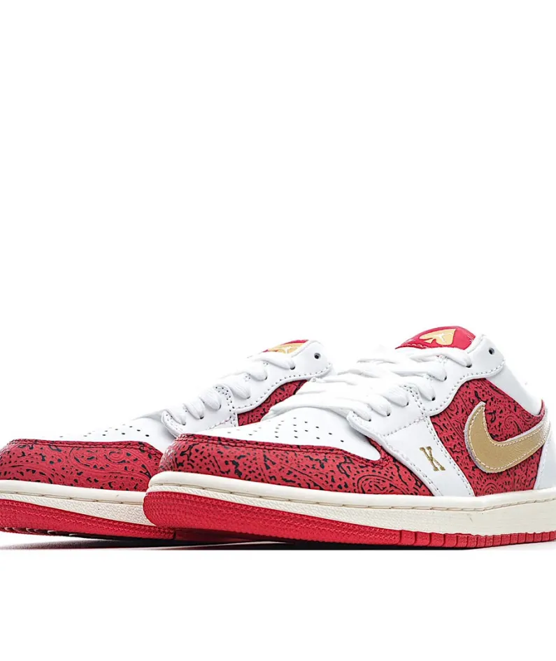 Air Jordan 1 Low SE 'Spades'