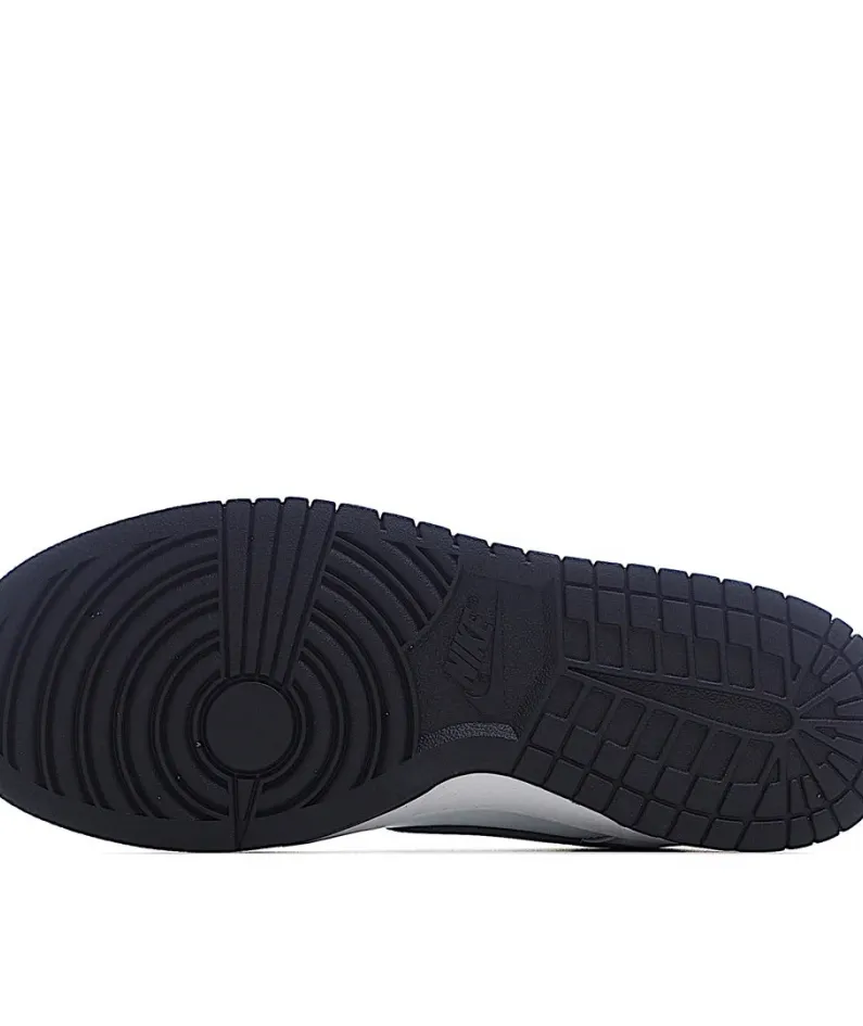 Nike Dunk SB Low Black & White