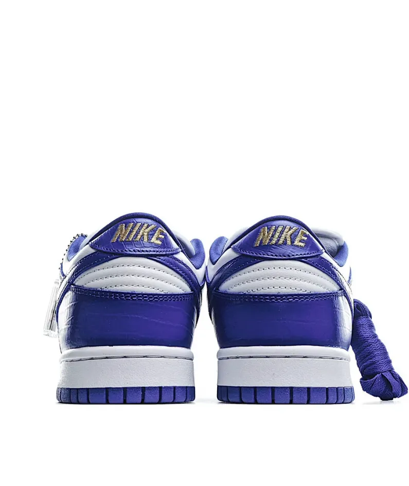Nike Supreme x Nk SB Dunk Low Sneakers