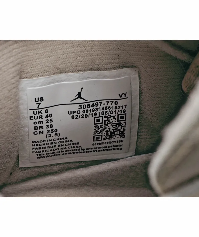 Off-White x Air Jordan 4 Retro AJ4