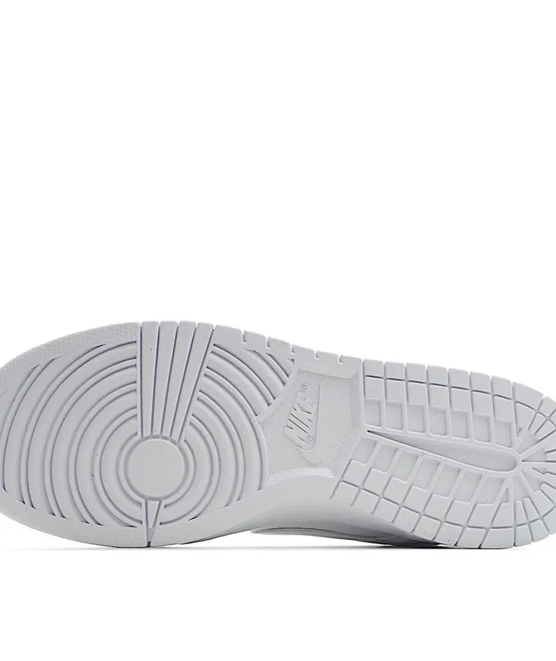 Nike Dunk SB Low Triple White