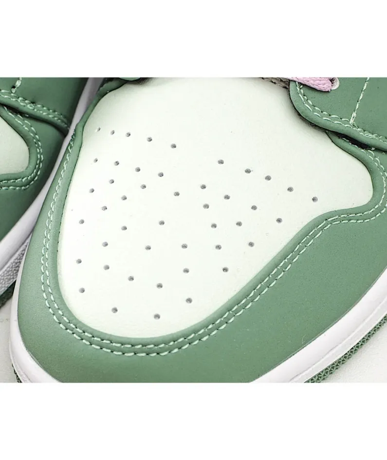 Wmns Air Jordan 1 Mid SE 'Dutch Green'