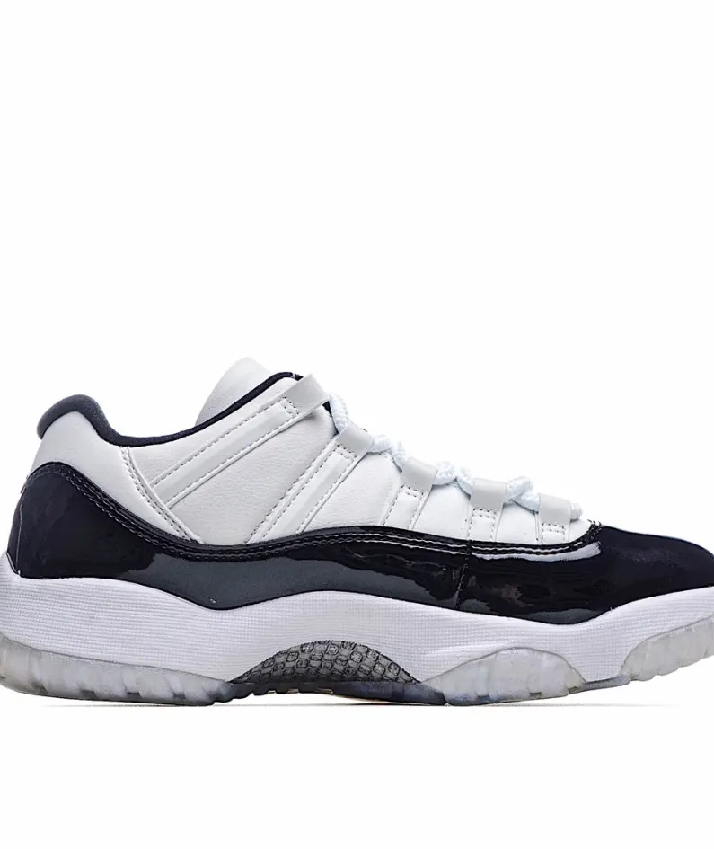 Air Jordan 11 Retro Low 'Emerald'
