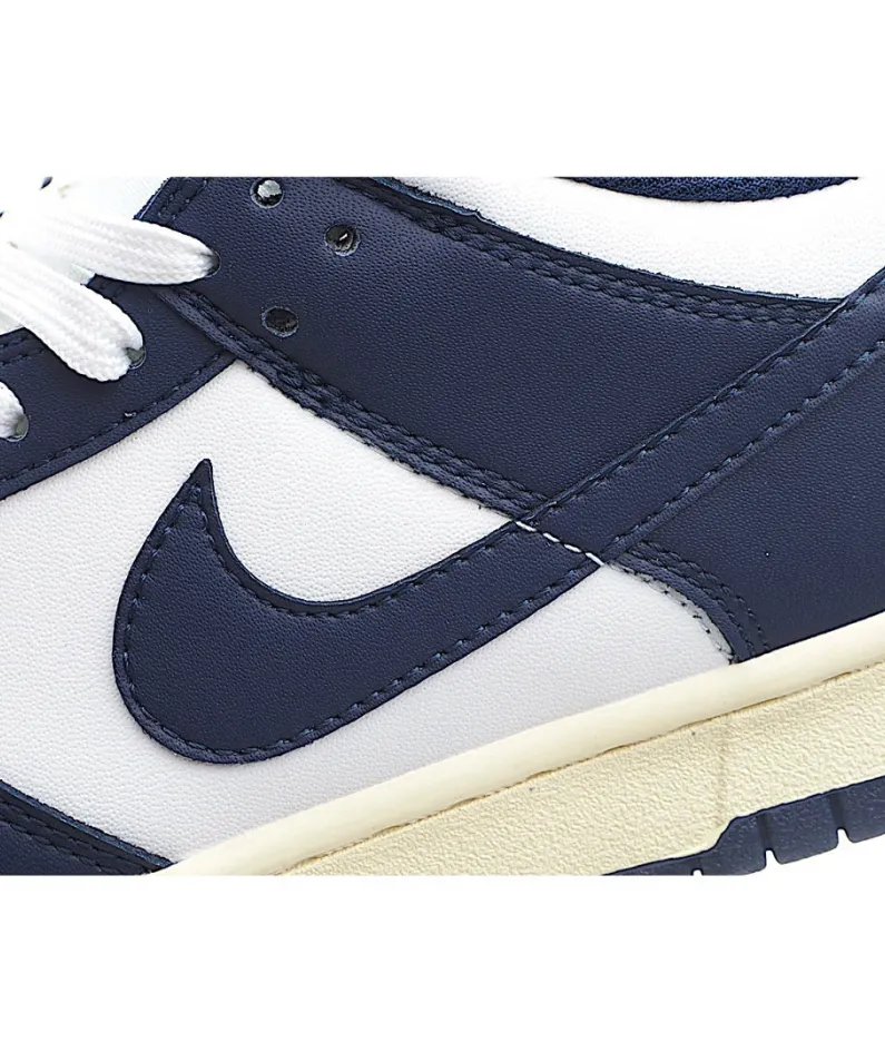 Nike Dunk Low Low-Top Sneakers