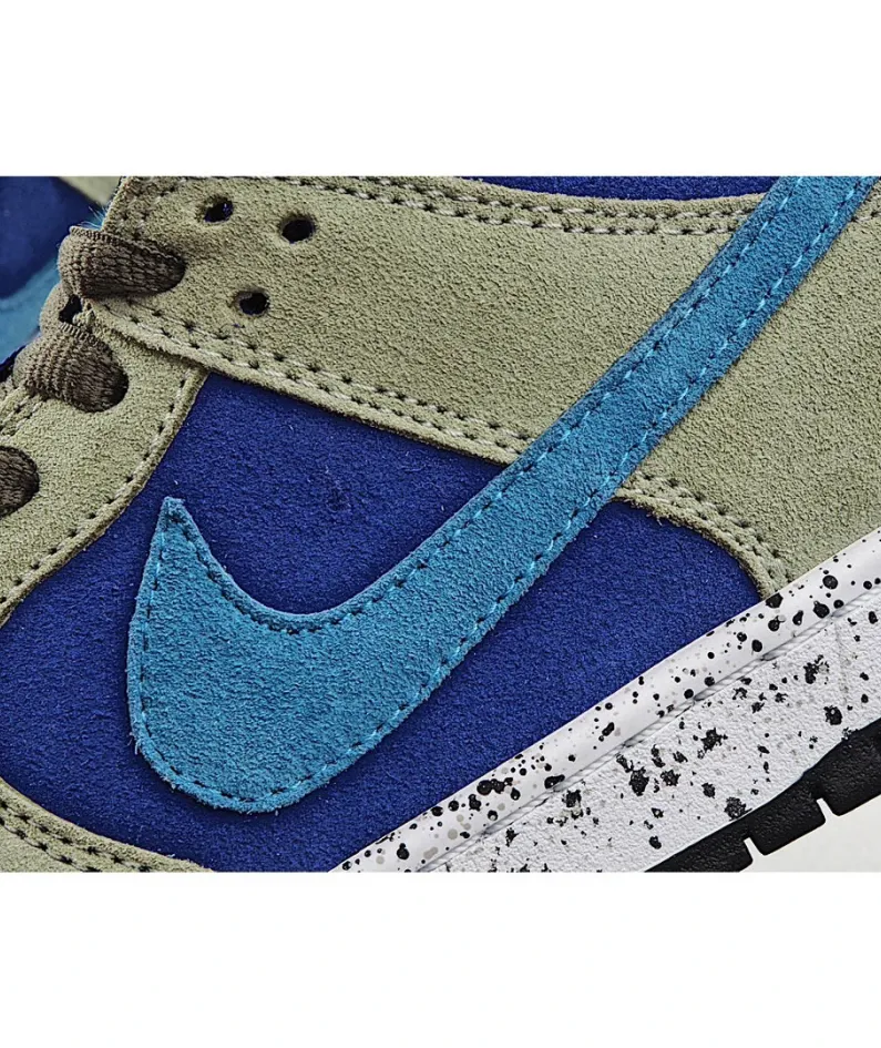 Nike SB Dunk Low “Celadon”  