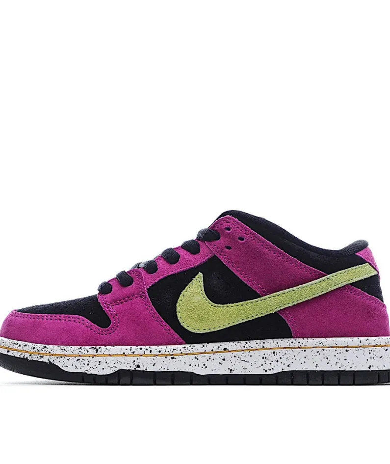 Nike Dunk SB Low SP Black Rose Low-Top Sneakers