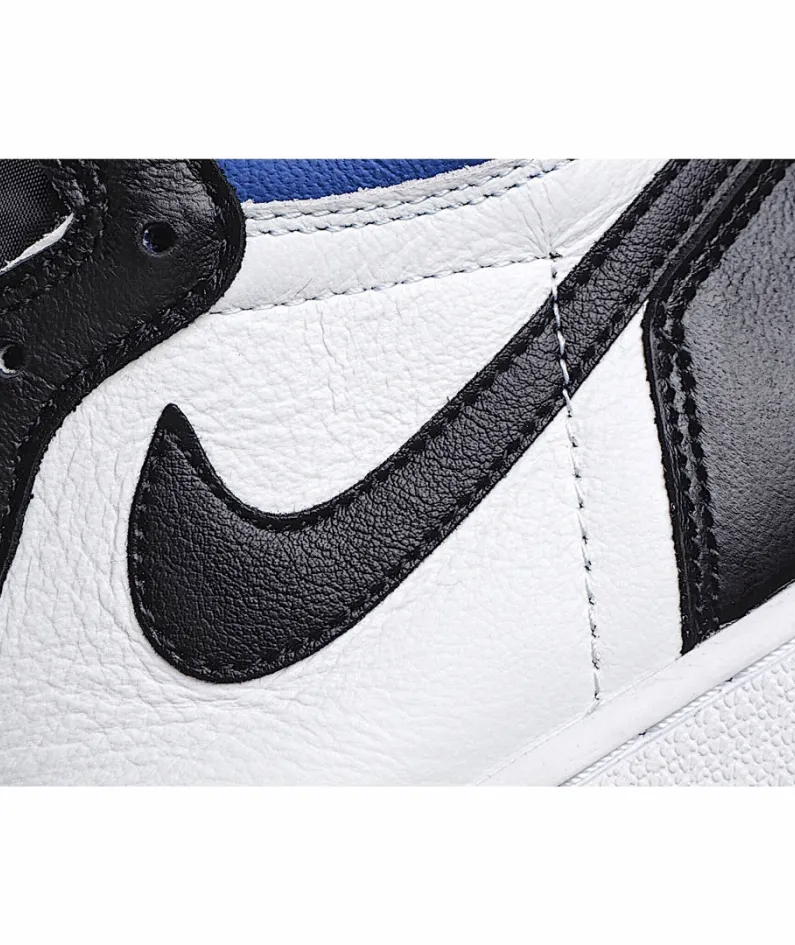 Air Jordan 1 Retro High OG 'Royal Toe'