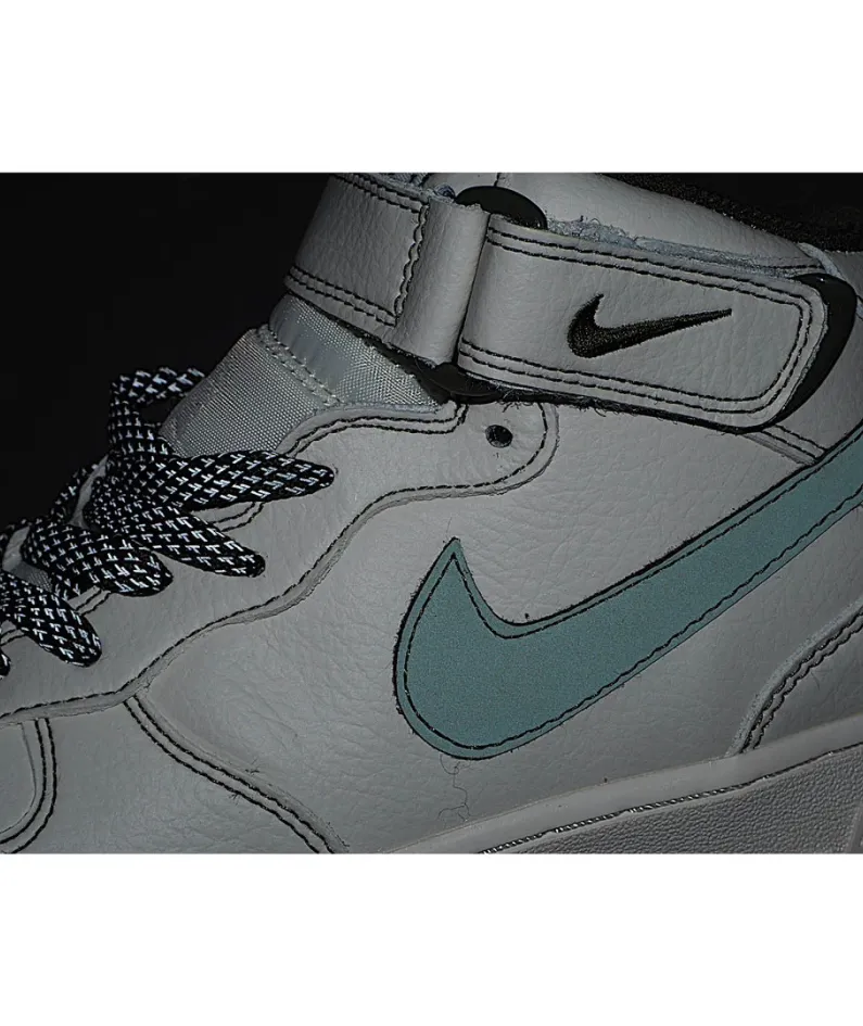 Nike Air Force 1 Mid