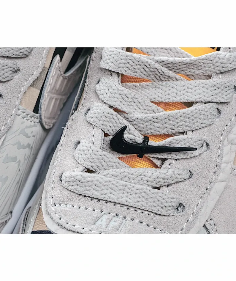 Nike WMNS Air Force 1 Shadow Low-Top Sneakers