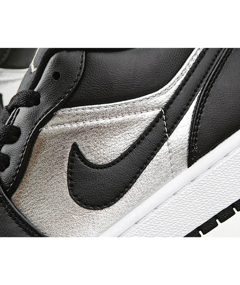 Wmns Air Jordan 1 Low SE 'Silver Toe'