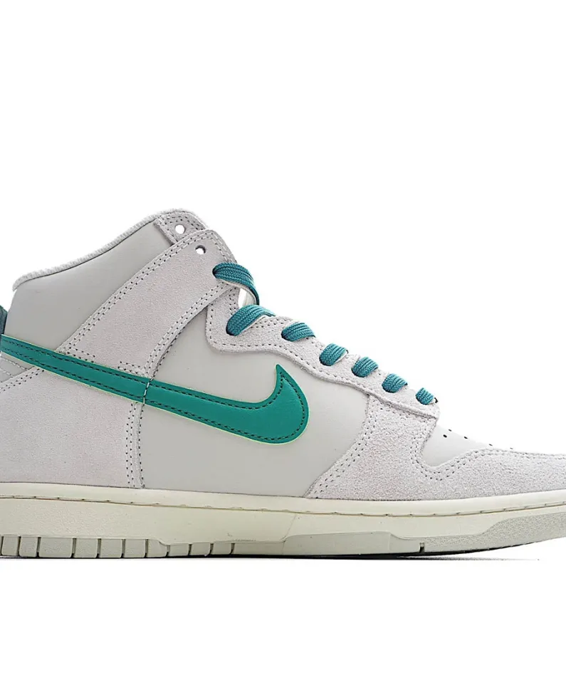 Nike Dunk High Sneakers