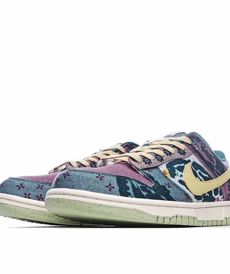 Nike SB Dunk Low