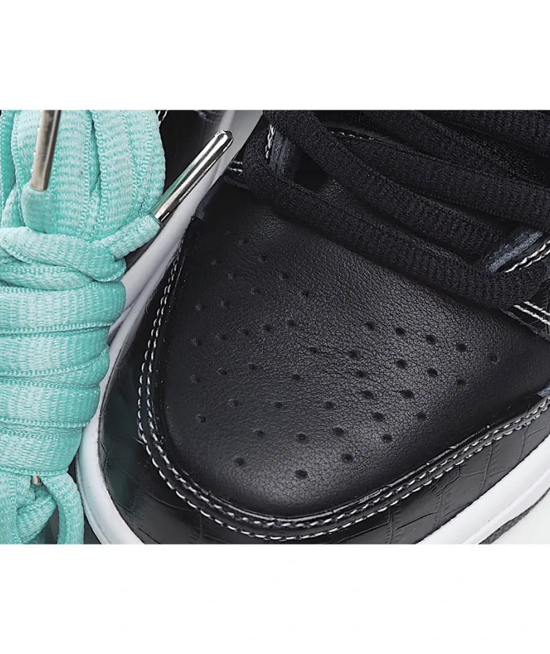 Diamond Supply Co. X Nike SB Dunk Low Pro  Tiffany   芙尼蓝 