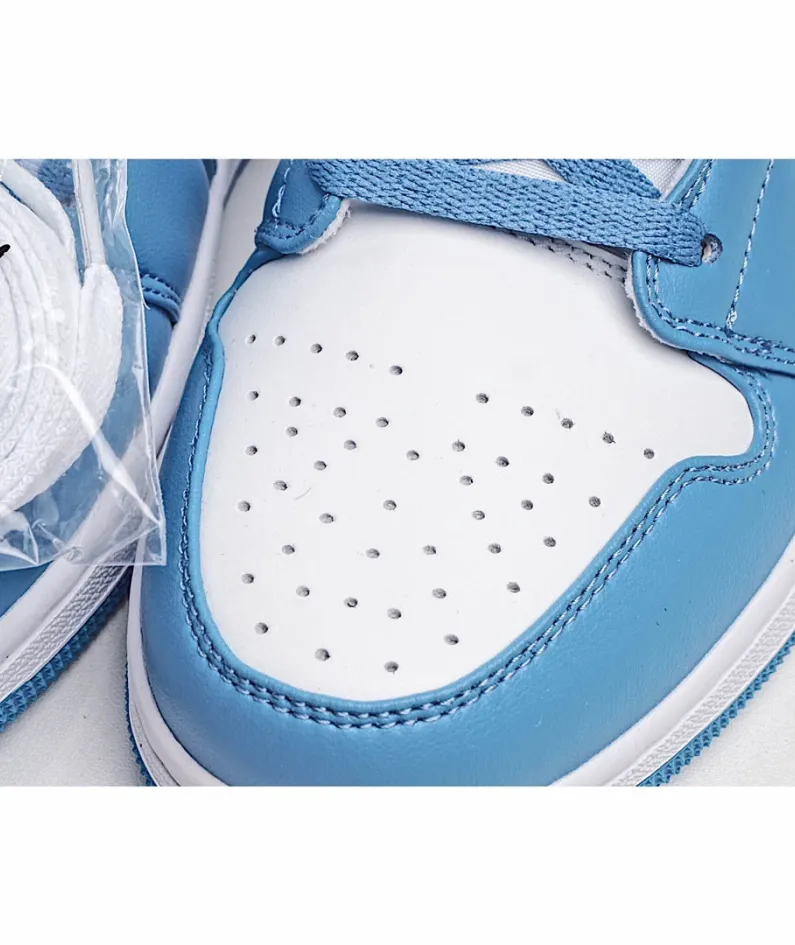 Air Jordan 1 Mid 'UNC'