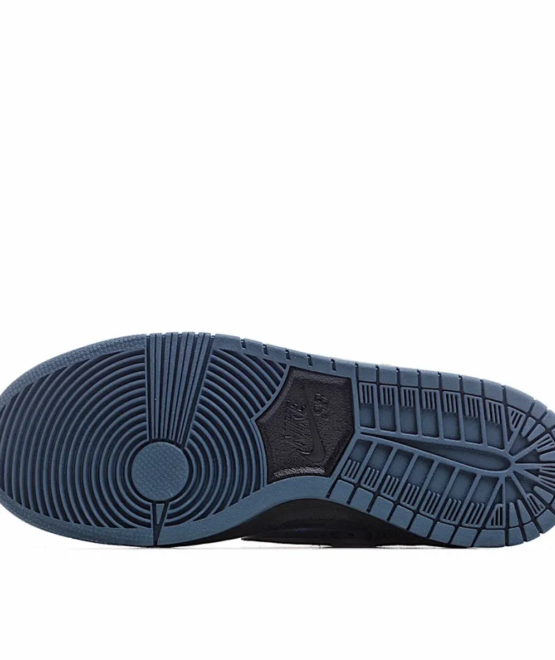 Nike SB Dunk Low Pro Sneakers