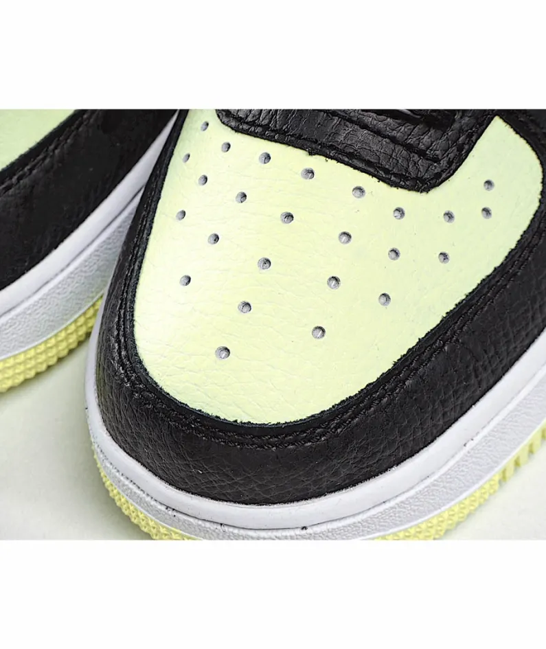 Nike AIR FORCE 1 LOW SURFACES IN “BARELY VOLT” 黑绿 