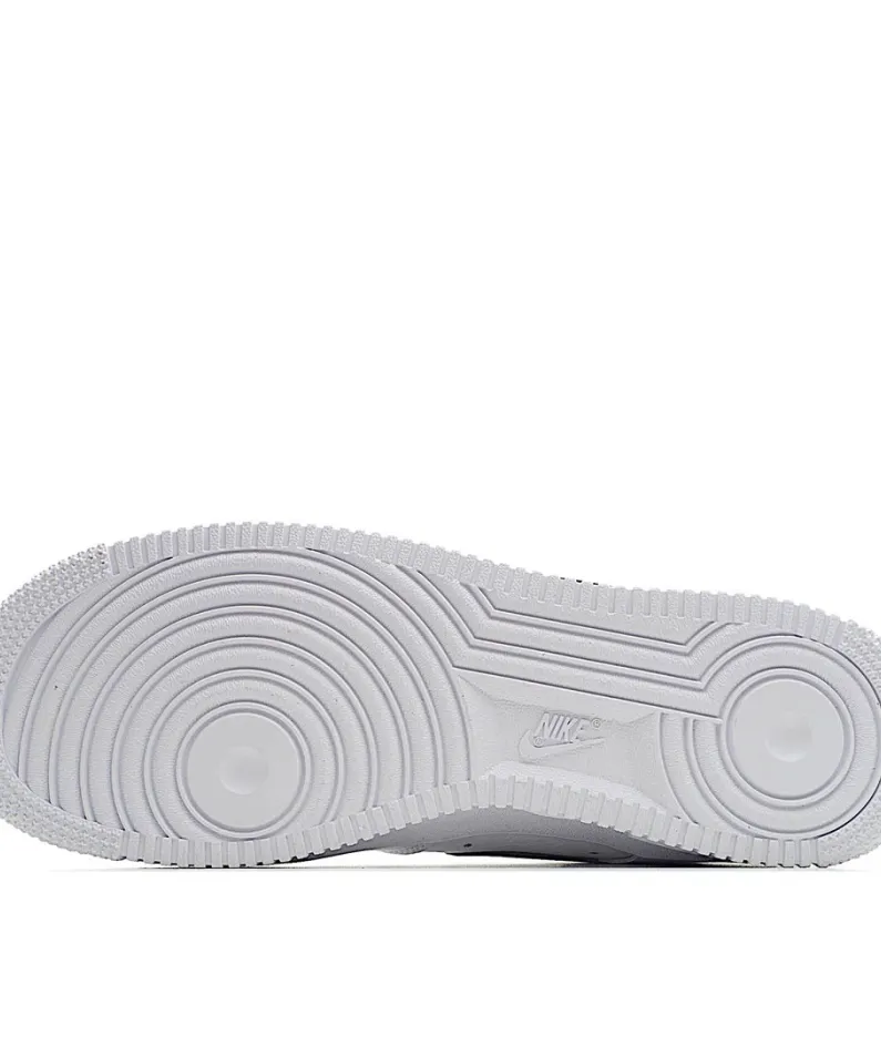 Nike Air Force 1 High '07 White and Black High Top