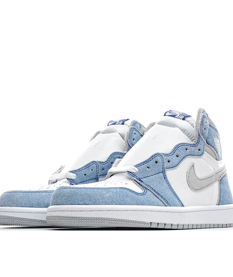 Air Jordan 1 Retro High OG 'Hyper Royal'
