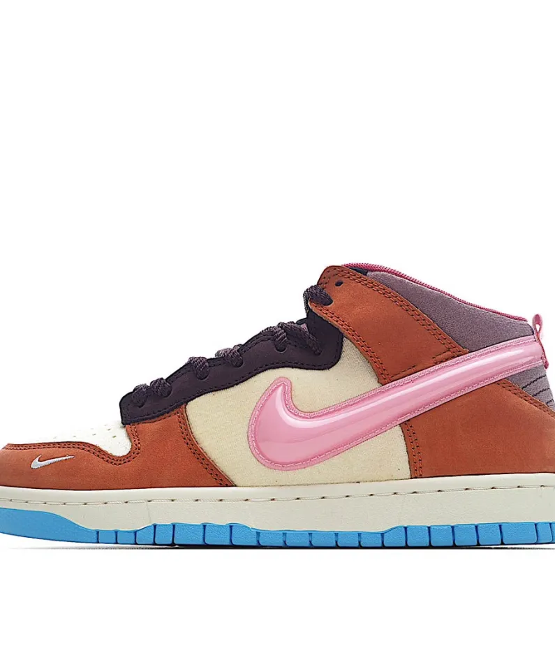 Social Status x Nike SB Dunk Sneakers