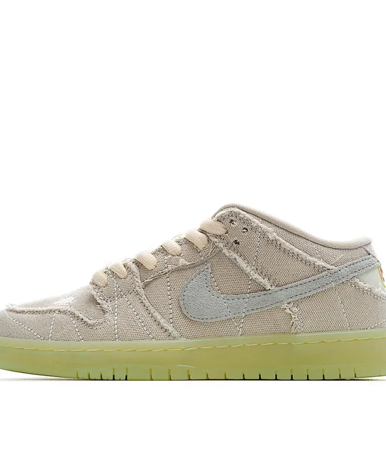 Nike SB Dunk Low Mummy Sneakers