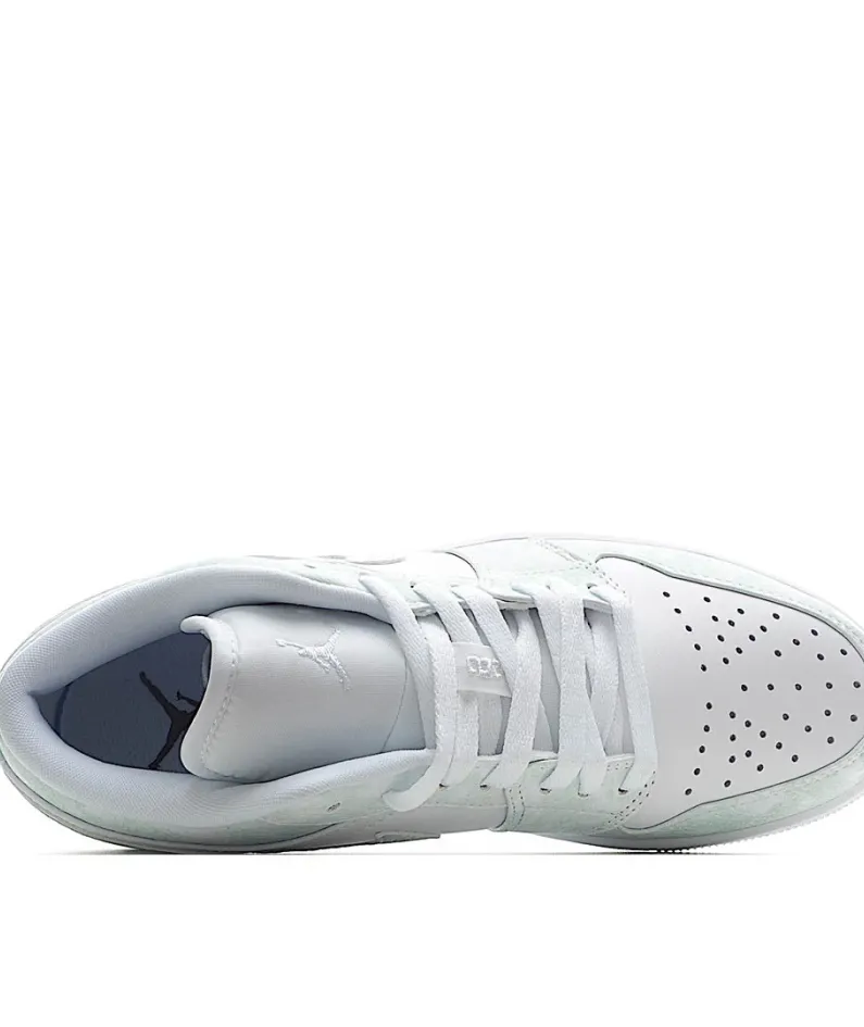 Air Jordan 1 Low Low Basketball Shoes