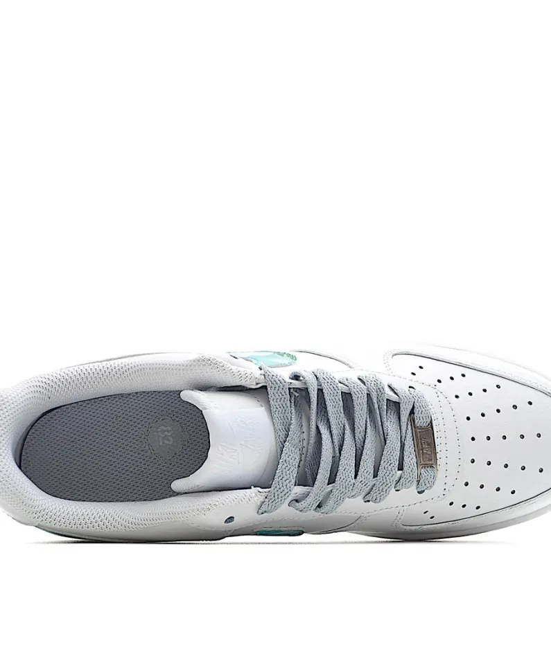 Nike Air Force 1 White