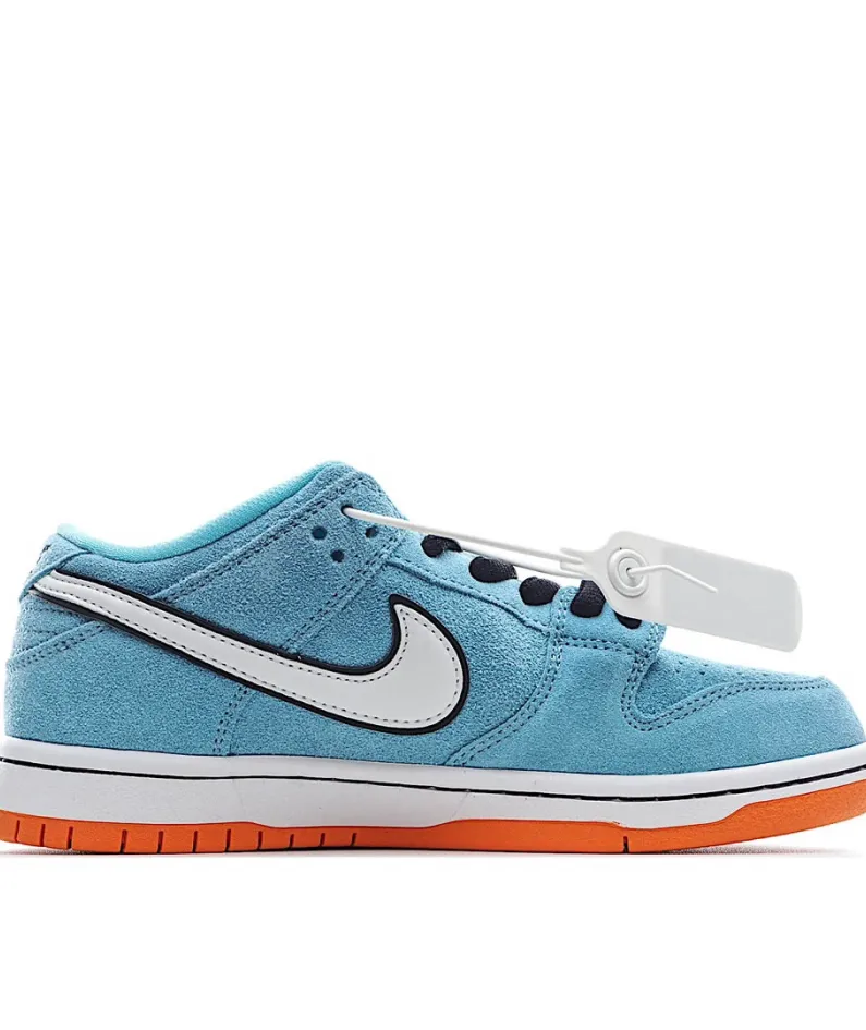 Nike WE CLUB 58 x Nk SB Dunk Low Pro Club 58 Gulf Low Top Sneakers